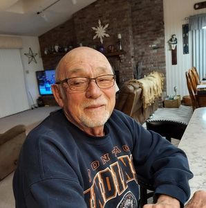 Meet your Posher, Buddy